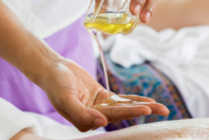 massage with oil 